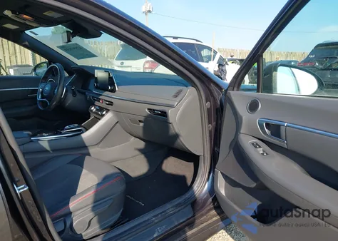 2021 Hyundai Sonata Sel Plus z USA, uszkodzony, nr VIN 5NPEJ4J22MH091873